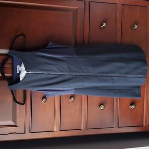 DKNY-Navy sleeveless dress: Size 6. Black&Navy weave pattern.